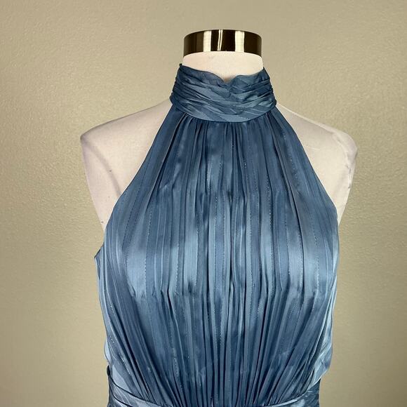Mac Duggal 70168 Metallic Pleated Halter A-Line Gown Slate Blue Size 8 Dress - Picture 8 of 11